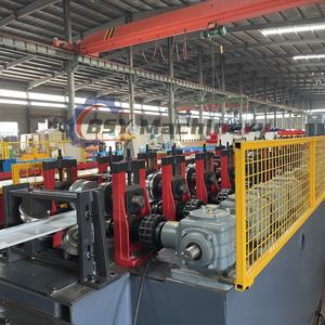 <span class=keywords><strong>Machine</strong></span> de fabrication de porte coulissante d'armoire en acier inoxydable à grande vitesse BSY - Product Image 6