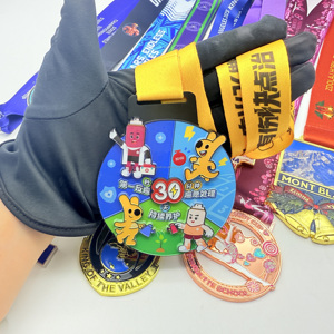 Medallas Personalizadas para Torneos Deportivos, Trofeo <span class=keywords><strong>de</strong></span> <span class=keywords><strong>Campeón</strong></span> en Aleación <span class=keywords><strong>de</strong></span> Zinc con Relieve 3D y Baño <span class=keywords><strong>de</strong></span> Oro, Medalla <span class=keywords><strong>de</strong></span> Voleibol - Product Image 4