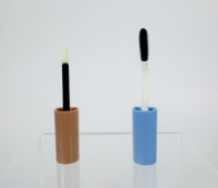 Tube de mascara vide en plastique transparent en gros avec bouchon à vis pour cosmétiques, outils de maquillage et faux cils (OEM disponible)