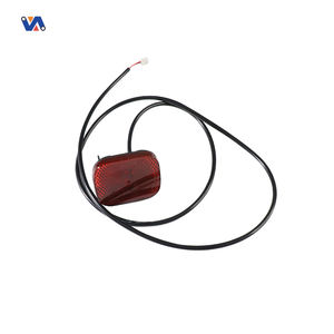 <span class=keywords><strong>Xiaomi</strong></span> Mi4 Go Scooter électrique <span class=keywords><strong>feu</strong></span> stop LED planche à roulettes <span class=keywords><strong>feu</strong></span> <span class=keywords><strong>arrière</strong></span> lampe ABS avertissement <span class=keywords><strong>feu</strong></span> stop feux <span class=keywords><strong>arrière</strong></span> accessoires - Product Image 2