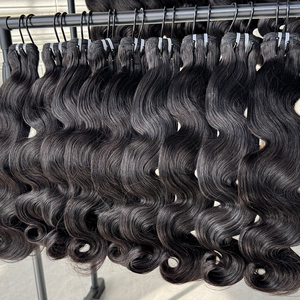 Extensiones de Cabello Humano Natural Negro con Ondas Suaves, Doble Trama, Cabello Grueso y Abundante para Venta al por Mayor y Uso en Salones - Product Image 1