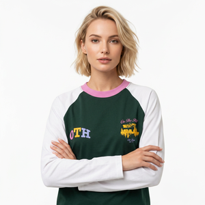 T-shirt à manches raglan pour femme, vert, blanc, rose, col rond, imprimé logo OTH, décontracté, manches longues, jersey en coton, coupe classique - Product Image 1