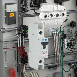 Автоматический выключатель Eaton FAZ серии FAZ-D2/1-NA, 2А, 240В переменного тока, 1P, сертифицированный CE UL, промышленный, высоконадежный, миниатюрный - Product Image 1