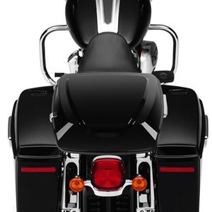 Baúl Tour Pak de 30L, Negro Brillante, Personalizado, Tipo Razor, <span class=keywords><strong>para</strong></span> Motocicletas Touring Road Street Glide Electra 2014-2023, Fabricado con ABS - Product Image 2