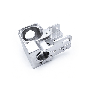 Pièces en alliage d'aluminium usinées sur mesure par CNC, pièces métalliques CNC, support de pignon, produits mécaniques sur mesure - Product Image 4