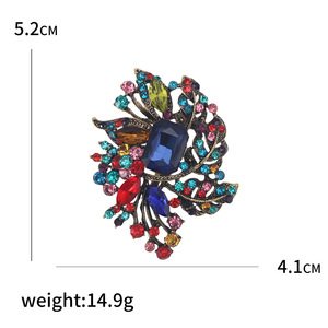 Broche Fleur en Alliage de Cristal et Strass, Bijou Élégant Rétro pour Femme, Plaqué Or, Cadeau de Fête et de Mariage - Product Image 5