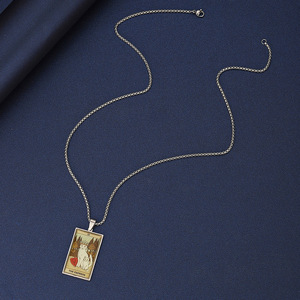 Collar de Acero Inoxidable Estilo Gótico Vintage Personalizado con Colgante de Carta del Tarot, Esoterismo, Magia, Amuleto de Adivinación - Product Image 5