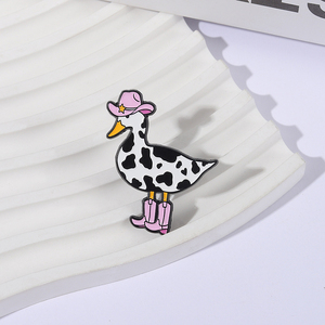 Pin esmaltado de pato vaquera de <span class=keywords><strong>vaca</strong></span> rosa, botas de vaquero de pato occidental, broche de Animal de ganso tonto, insignia de solapa, regalo de joyería divertido para amigos - Product Image 2