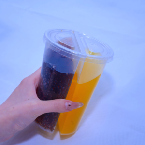 Modische Neue Herzförmige Einweg-Trinkbecher aus klarem Kunststoff, 24oz, mit 2 Fächern, für Kalte Getränke, Bubble Tea, Boba, zum Teilen - Product Image 2