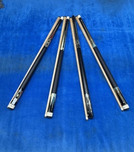 Taco de billar de cuero termoformado Wra1/2, madera de arce canadiense importada, 58 pulgadas de largo, punta multicapa de 12.5mm, especial para club. - Product Image 1