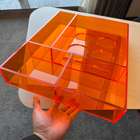 Plateau de réception pratique en acrylique avec épaisseur personnalisable et service de découpe pour la gestion des cartes-clés, des stylos et des fournitures de hall d'accueil