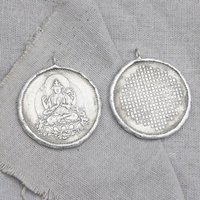 PM58662 Pendentif Collier Pièce de Monnaie Bouddha Vintage, Plaqué Argent Antique, Apprêts de Bijouterie, Breloque pour Sac et Porte-clés, Accessoires