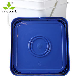 Seau rectangulaire et carré en plastique blanc avec logo personnalisé avec couvercle pour l'eau et l'essence - Product Image 5