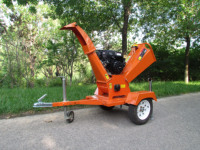 Broyeur de branches d'arbre à alimentation hydraulique, moteur à essence 15HP, machine à broyer le bois avec certification CE