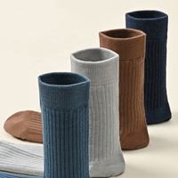 Chaussettes pour hommes personnalisées, tricot texturé, coton doux, chaussettes bleu marine respirantes, chaussettes habillées pour tous les jours, OEM ODM en gros