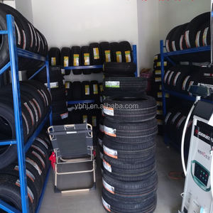 חנות אולם תצוגה מותאם אישית חלקי רכב גלגל סגסוגת אוטומטי צמיג מתכת מעמד תצוגת מתלה אחסון צמיגים - Product Image 5