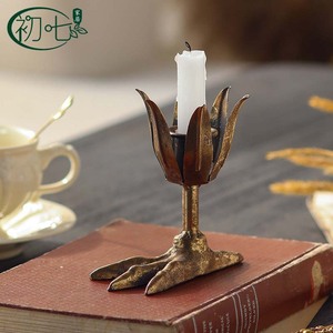 Chandeliers vintage en fer forgé, design pattes de poulet, bougeoirs décoratifs de bureau, ensemble de décoration pour la maison - Product Image 4