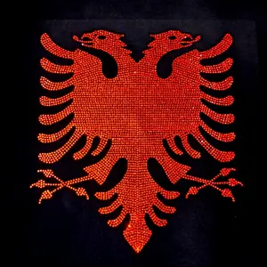 Модная красная птица мотив теплопередачи логотип Горячая фиксация птиц горный хрусталь передача