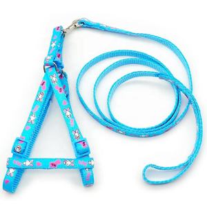 뜨거운 판매 귀여운 토끼 패턴 가죽 끈 및 하네스 세트 옵션 나일론 소재 다채로운 칼라 개를위한 클래식 스타일 인쇄 - Product Image 4