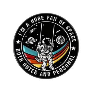 Broche de Astronauta de Ciencia Ficción Personalizado, Aleación de Zinc, Chapado en Níquel Negro, para Regalo de Graduación, Joyería - Product Image 6