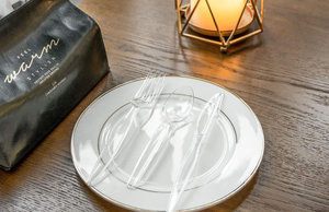 Fourchettes et cuillères jetables colorées avec logo imprimé - Product Image 2