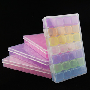28 fentes clair <span class=keywords><strong>arc</strong></span>-<span class=keywords><strong>en</strong></span>-<span class=keywords><strong>ciel</strong></span> Nail Art paillettes strass plastique vide étui professionnel Double vente <span class=keywords><strong>en</strong></span> gros bijoux organisateur <span class=keywords><strong>ongles</strong></span> - Product Image 2