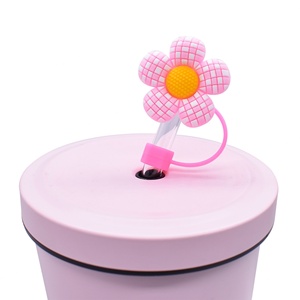 En gros, embouts de pailles en silicone réutilisables personnalisés de 10 mm, décorations de pailles en plastique en forme de fleur populaires et mignonnes pour accessoires de boisson - Product Image 5