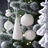 Ornamen Pohon Natal Bulu Putih