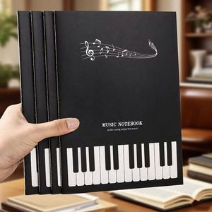 สมุดโน้ตแบบมืออาชีพ 16K ห้าเส้นบรรทัด ขนาด A4 ปกแข็ง สำหรับนักเรียน พิมพ์ลายโน้ตเพลงเปียโน เย็บด้ายอย่างดี - Product Image 2
