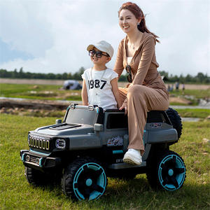 Voiture électrique pour enfants, jouet à conduire pour enfants, batterie 12v <span class=keywords><strong>avec</strong></span> télécommande <span class=keywords><strong>parentale</strong></span> réaliste, parfait pour les jeux en intérieur et en extérieur, âges 3-8 - Product Image 2