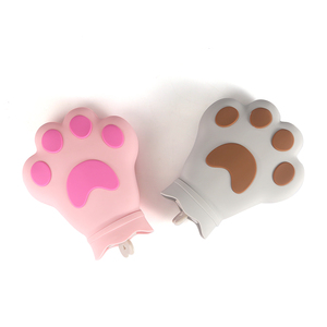 Sac à eau chaude en silicone chauffant pour <span class=keywords><strong>micro</strong></span>-ondes Petit flacon pour fille Soulager la douleur Matériau en silicone - Product Image 3