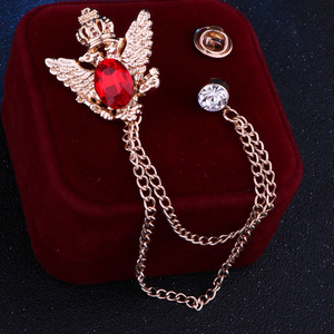 Broche vintage Couronne Aigle en cristal noir, clou d'oreille en strass, épingle de revers à double chaîne à pampilles, accessoire pour costume homme et gentleman - Product Image 3