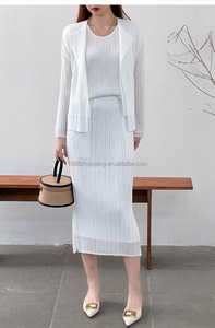 Nueva Colección <span class=keywords><strong>de</strong></span> Otoño del Fabricante, Trajes, Vestidos y Blusas para Mujer, Conjuntos <span class=keywords><strong>de</strong></span> Dos Piezas con Malla y Pliegues al Estilo <span class=keywords><strong>Issey</strong></span> <span class=keywords><strong>Miyake</strong></span> - Product Image 4