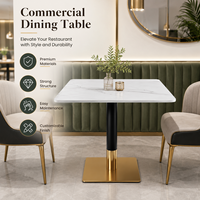 Table à manger de luxe en marbre, plateau carré en pierre frittée de 70 cm avec base noire et dorée pour hôtel, restaurant et bar
