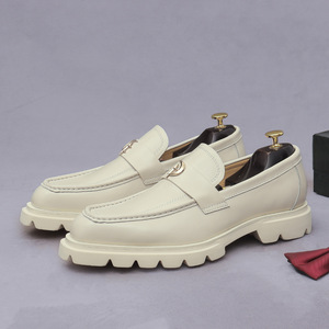 Mocasines de Cuero Genuino con Punta Redonda, Zapatos de Vestir para Hombre, Entresuela Acolchada de EVA, Suela de Goma, Estilo de Oficina y Carrera - Product Image 1