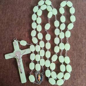 Perles phosphorescentes tenture murale grand <span class=keywords><strong>chapelet</strong></span> croix collier mural <span class=keywords><strong>lumineux</strong></span> décoration de la maison - Product Image 6