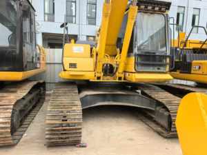 Excavadora Hidráulica Usada PC220 de 22t, Confiable, de Alta Resistencia, con Orugas, Equipo de Construcción de Calidad Japonesa en Venta - Product Image 2