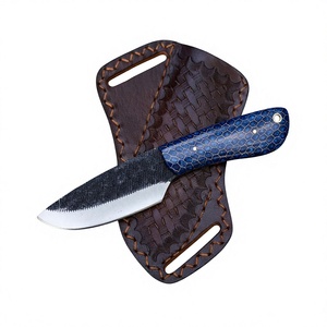 Couteau de chasse artisanal en acier inoxydable avec manche en nid d'abeille bleu, bord partiellement dentelé, couteaux de camping d'extérieur à vendre - Product Image 1