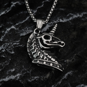 Yunnique – collier avec pendentif licorne en acier inoxydable pour hommes, bijoux à la mode Hip Hop, design animal géométrique, style asymétrique - Product Image 1