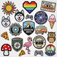 Écussons brodés personnalisés en tissu sergé 3D, badges tissés en forme de fleur pour garçons et filles, décoration de logo thermocollante pour chapeaux et vêtements