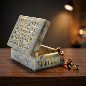 Caja tallada de esteatita totalmente hecha a mano con trabajo duro real con diseño clásico pulido para almacenamiento de joyas, artículo de regalo - Product Image 1