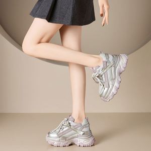 Nouvelle Arrivée 2026 : Baskets Dad Shoes pour Femme, Design Rehaussant Intégré, Semelle Ultra Épaisse, Légères et Résistantes à l'Usure, Sneakers Tendance - Product Image 6