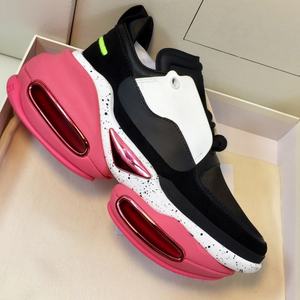 Zapatillas Deportivas de Malla Transpirable de Lujo de Diseñador de Moda Famoso, Zapatos Deportivos de Marca de Primera Calidad en Color Rosa para Hombre y Mujer - Product Image 3