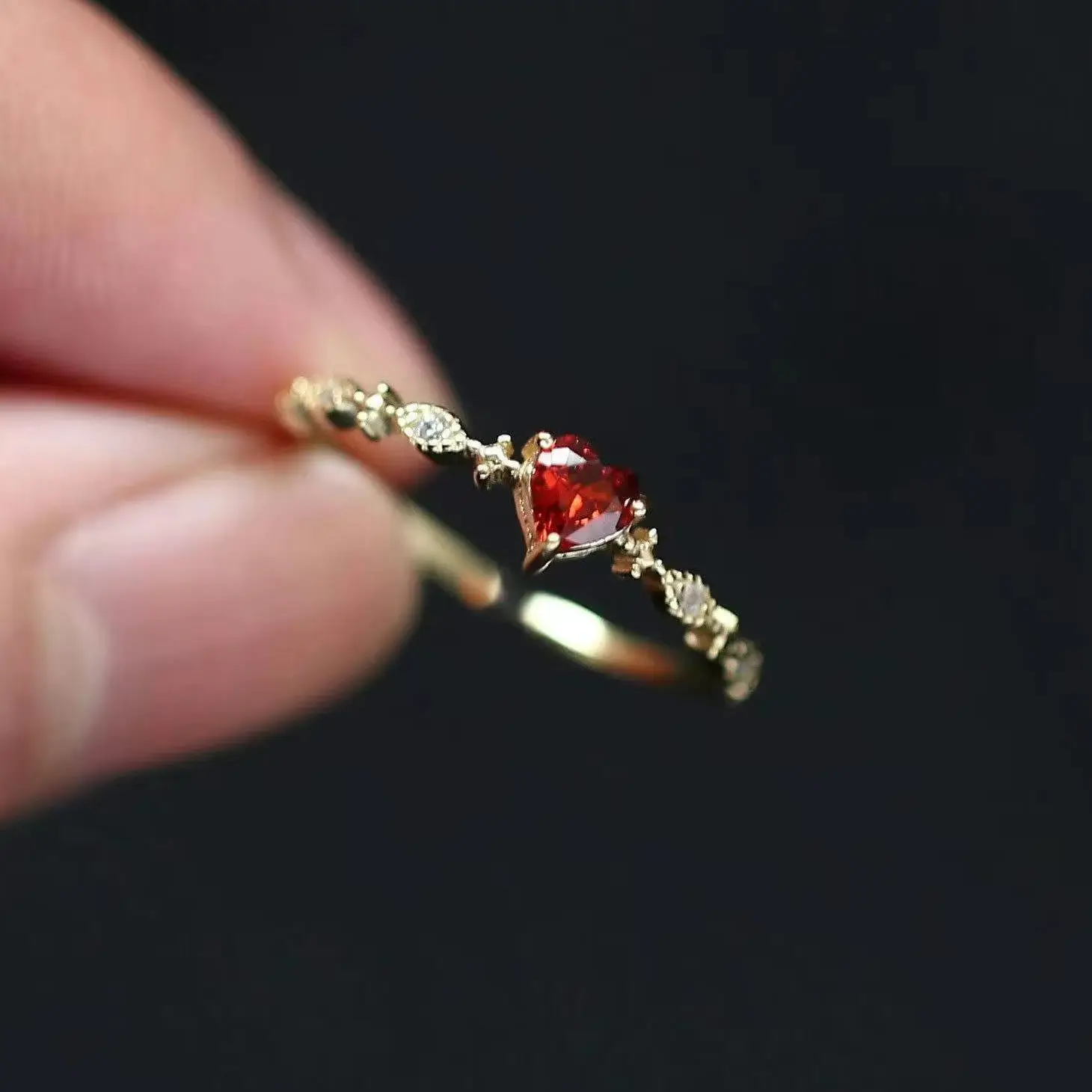Fina Plata de Ley 925 14K chapado en oro rubí CZ diamante mujeres moda forma de corazón abierto anillo de bodas ajustable
