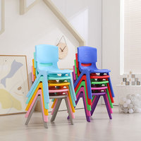 Ekintop Ensembles de meubles de classe bon marché en plastique coloré table et chaise pour la maternelle et l'école maternelle