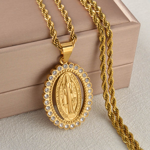 Collar con Colgante de Cuerda Trenzada de Acero Inoxidable con Baño de Oro de 18K, Antideslustre, Unisex, con Zirconia Ovalada y Virgen María, Venta al por Mayor - Product Image 1