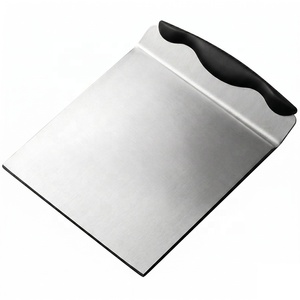 Raschietto Angolato in Acciaio Inox per Impasto, Taglierina Manuale in Acciaio Inox per Pane e Impasto Lievitato, per Panifici Domestici - Product Image 1