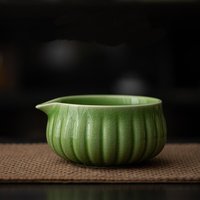 Ensemble fouet à matcha en porcelaine verte craquelée, bol à matcha en céramique côtelé avec bec verseur, kit traditionnel japonais pour la préparation du thé