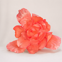 Sculpture géante de fleur de pivoine orange corail en papier, fleur artificielle pour décoration d'événements de mariage, présentation florale commerciale