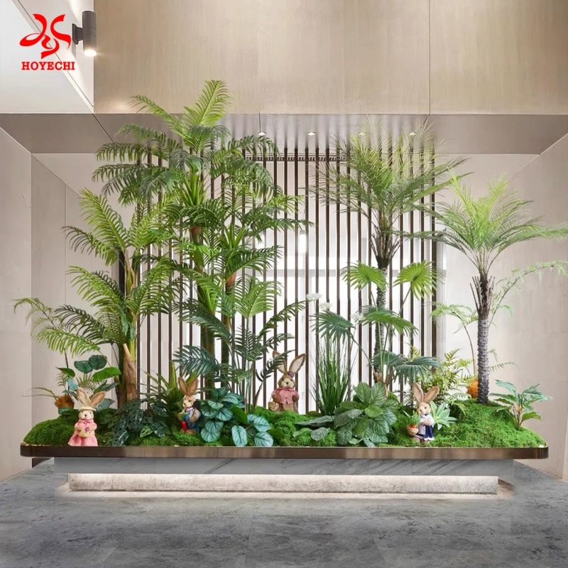 Commercial Grade Outdoor Fiberglass Palm Tree